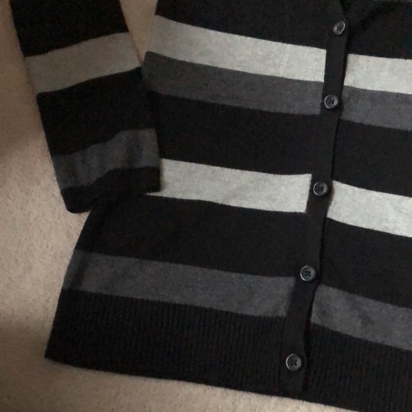 Gap kids cardigan! - Picture 4 of 6